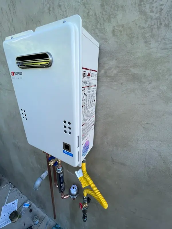 Tankless water heater installation for Hyde Park homes